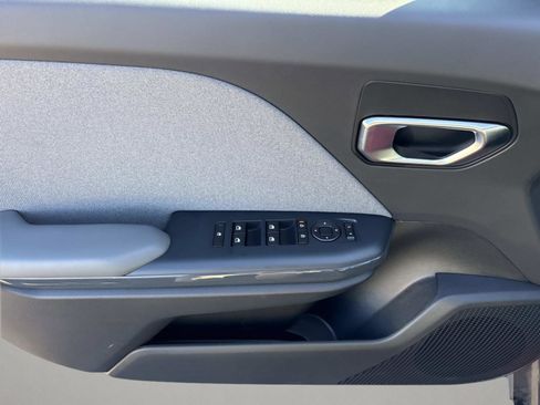 New 2025 Kia K4 EX FWD image 18