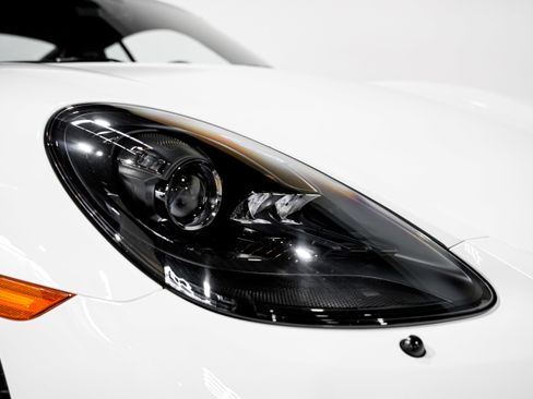 Used 2020 Porsche 718 Cayman GT4 image 37