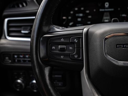 Used 2023 GMC Yukon Denali AWD/4WD image 31