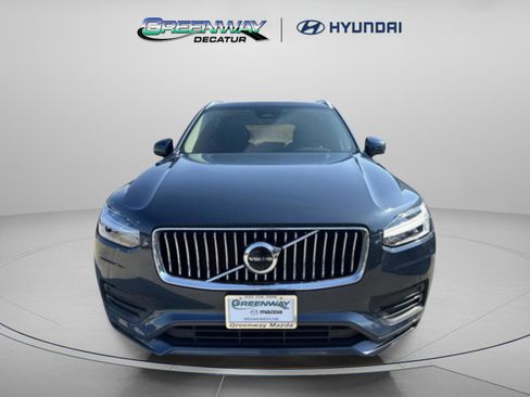 Used 2023 Volvo XC90 B5 Core image 2