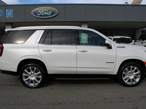 Used 2023 Chevrolet Tahoe High Country image 2