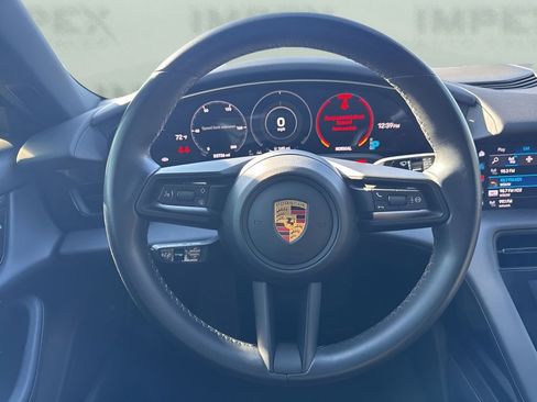Used 2022 Porsche Taycan image 15