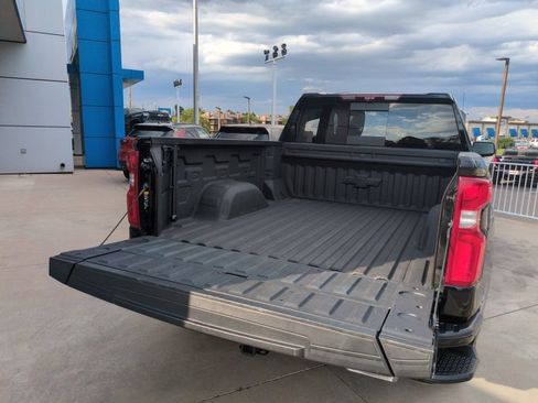Used 2025 Chevrolet Silverado 1500 High Country w/ High Country Premium Package AWD/4WD image 23