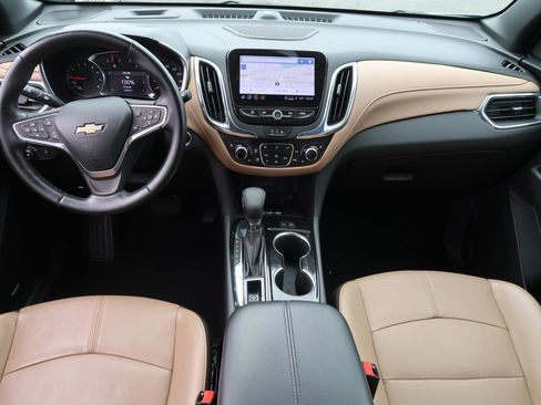 Used 2023 Chevrolet Equinox Premier image 14