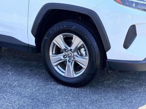Used 2025 Toyota RAV4 XLE FWD image 7