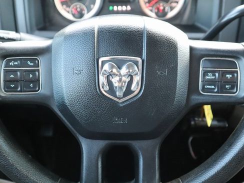 Used 2016 RAM 2500 Tradesman w/ Chrome Appearance Group image 32