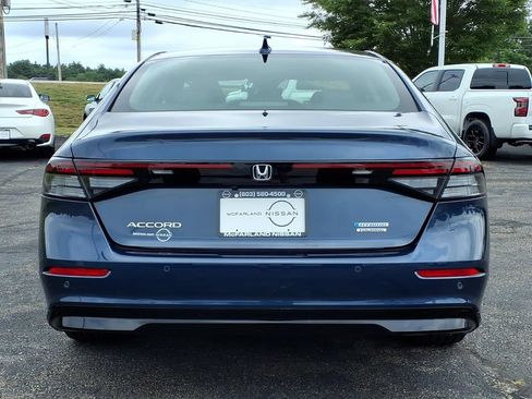 Used 2025 Honda Accord Touring image 4