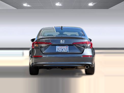 Used 2023 Honda Civic Sport image 9