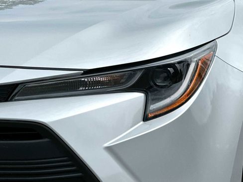 Used 2025 Toyota Corolla LE FWD image 16
