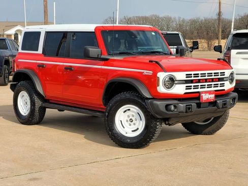 Used 2024 Ford Bronco Heritage Edition image 2