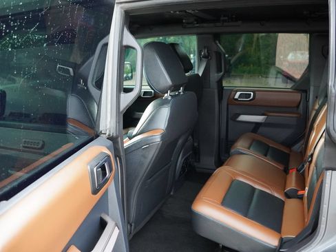 Used 2023 Ford Bronco Outer Banks w/ Sasquatch Package AWD/4WD image 17