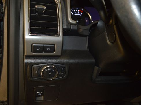 Used 2020 Ford Expedition XLT w/ Equipment Group 202A image 17