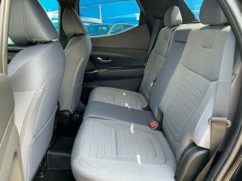 Used 2024 Hyundai Santa Cruz SEL FWD image 7