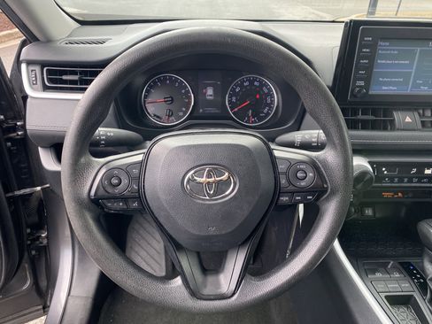 Used 2019 Toyota RAV4 LE image 78