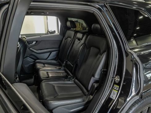 Used 2017 Audi Q7 3.0T Prestige w/ Prestige Package AWD/4WD image 51