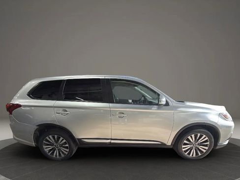 Used 2020 Mitsubishi Outlander SEL image 4