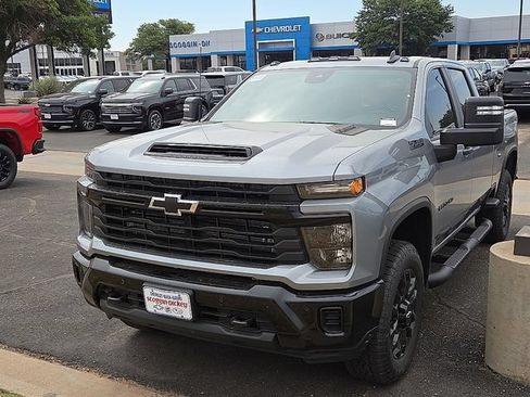 New 2026 Chevrolet Silverado 2500 Custom w/ Custom Value Package AWD/4WD image 1