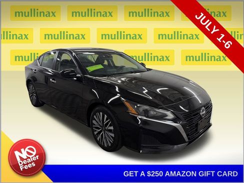 Used 2023 Nissan Altima 2.5 SV FWD image 1