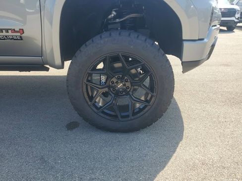 New 2025 GMC Sierra 1500 AT4 w/ Technology Package image 5