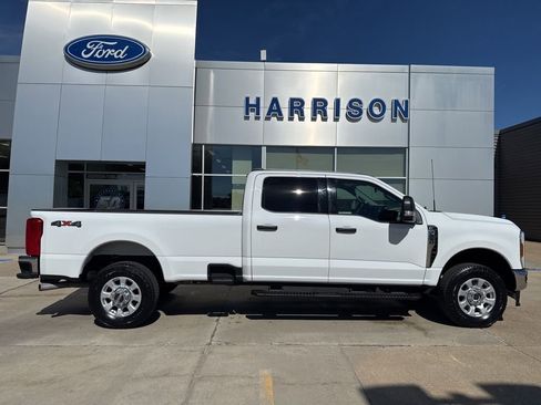 Used 2024 Ford F250 XLT AWD/4WD image 4
