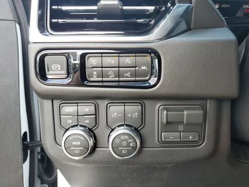 New 2026 GMC Yukon Denali w/ Denali Reserve Package AWD/4WD image 29