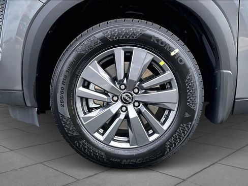 New 2026 Nissan Pathfinder SV image 11