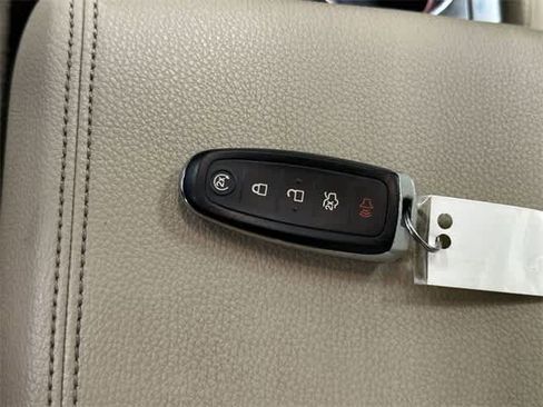 Used 2016 Ford Expedition EL Limited image 31