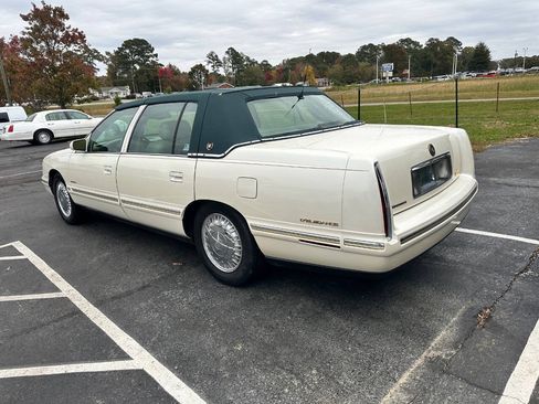 Used 1998 Cadillac De Ville D'Elegance w/ Safety/Security Pkg FWD image 6