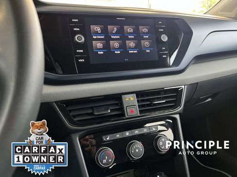 Certified 2023 Volkswagen Taos SE w/ Black Wheel Package image 22