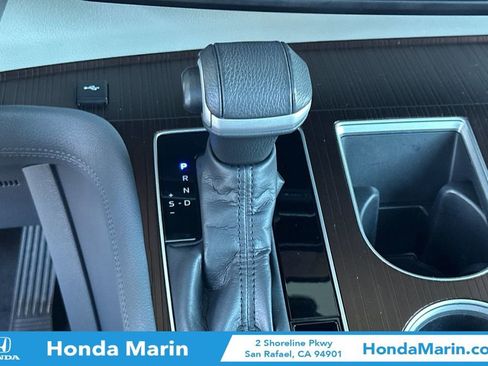 Used 2022 Toyota Sienna XLE image 25