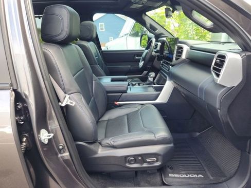 Certified 2024 Toyota Sequoia Platinum AWD/4WD image 33