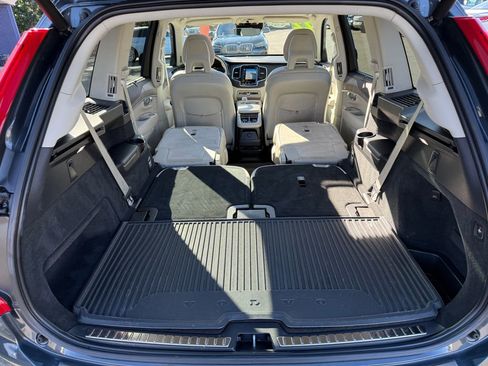 Used 2022 Volvo XC90 T8 Inscription w/ Advanced Package image 29