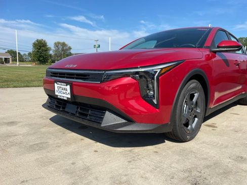 New 2026 Kia K4 FWD image 14