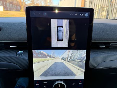 Used 2023 Ford Mustang Mach-E Premium image 17