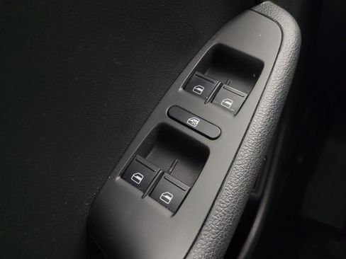 Used 2017 Volkswagen Jetta S image 27