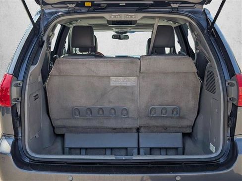 Used 2009 Toyota Sienna XLE Limited FWD image 6