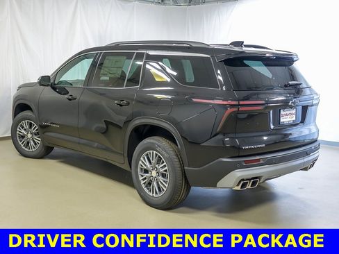 New 2026 Chevrolet Traverse LT w/ Driver Confidence Package image 8