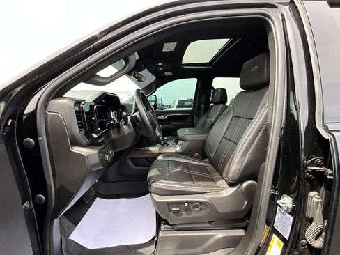 Used 2024 Chevrolet Silverado 2500 High Country w/ High Country Premium Package AWD/4WD image 15