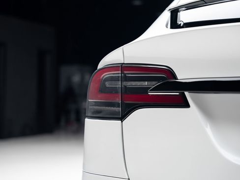 Used 2023 Tesla Model X Plaid image 27