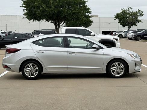 Used 2020 Hyundai Elantra SEL FWD image 3