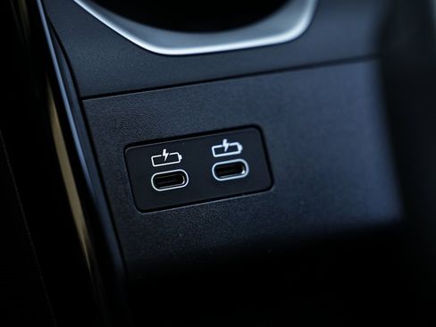 Used 2025 BMW X1 xDrive28i w/ Technology Package image 43