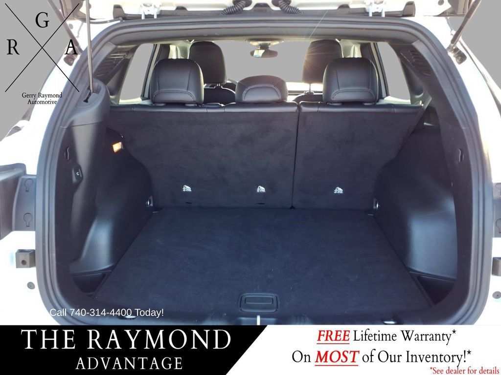 Used 2026 Jeep Compass Limited AWD/4WD image 13