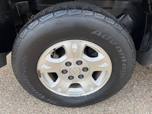 Used 2002 Chevrolet Avalanche 2WD image 18