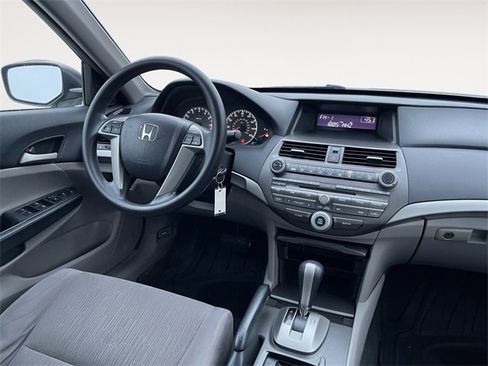Used 2011 Honda Accord LX-P image 10