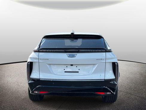 New 2025 Cadillac Lyriq Luxury image 3