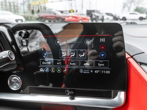 Used 2022 Chevrolet Corvette Stingray Preferred Cpe w/ Battery Protection Package image 28