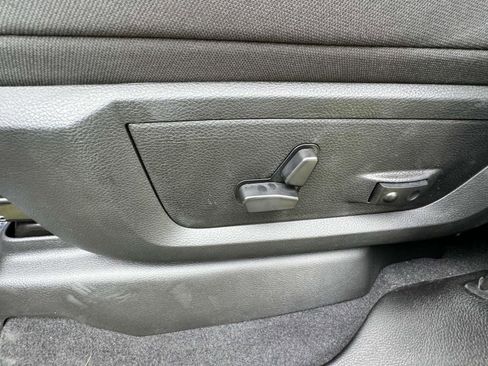 New 2024 RAM 2500 Big Horn w/ Sport Appearance Package image 19