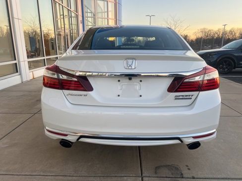 Certified 2017 Honda Accord Sport Special Edition image 6