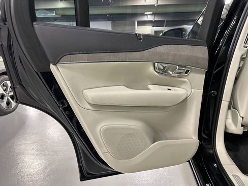 Certified 2023 Volvo XC90 B6 Ultimate w/ Protection Package Premier AWD/4WD image 22