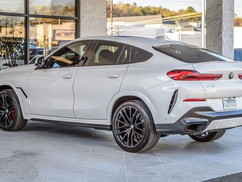 Used 2021 BMW X6 xDrive40i w/ M Sport Package image 7